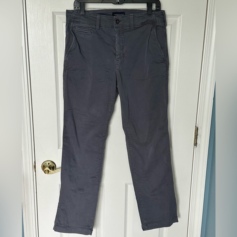 American Eagle Original Straight Khakis